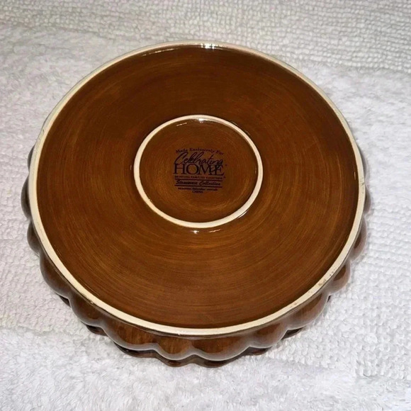 celebrating home stoneware collection BRN oven/microwave/dishwasher safe 10” Lid - Picture 6 of 10